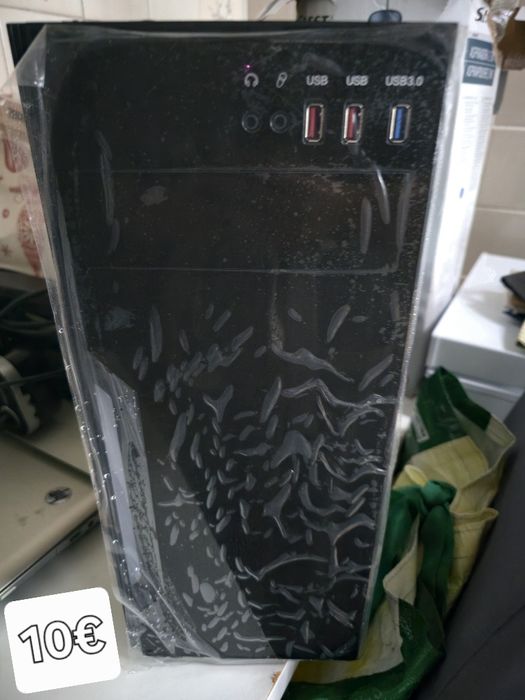 Caixa para montagem de um PC