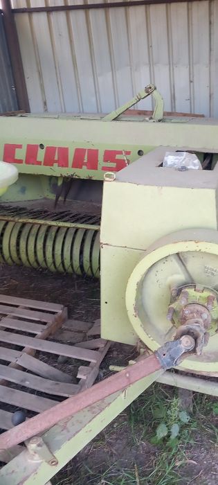 Enfardadeira Claas