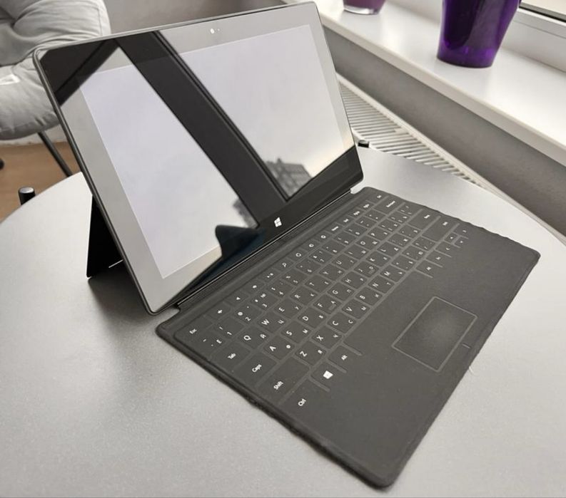 surface rt 2 - купить планшет и электронную книгу - Цена на OLX.ua