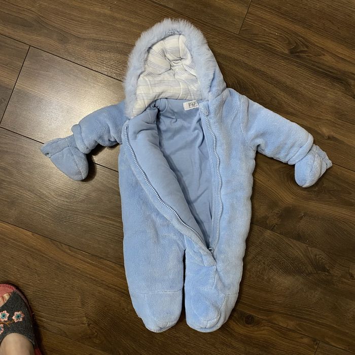 Комбінезон для немовляти