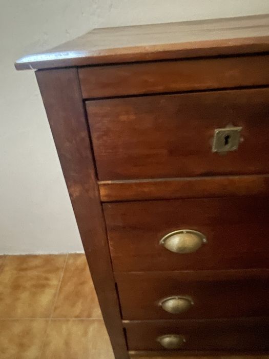 Cómoda e madeira maciça