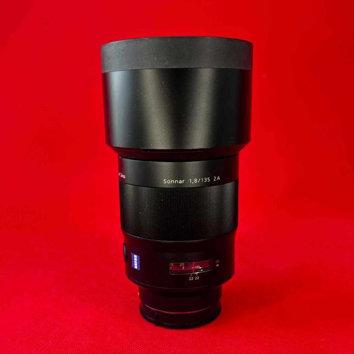 Sony 135/1.8 ZA Carl Zeiss Sonnar T* SAL135F18Z.mocowanie Sony A