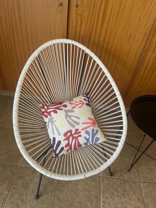 Conjunto 2 cadeiras e mesa exterior