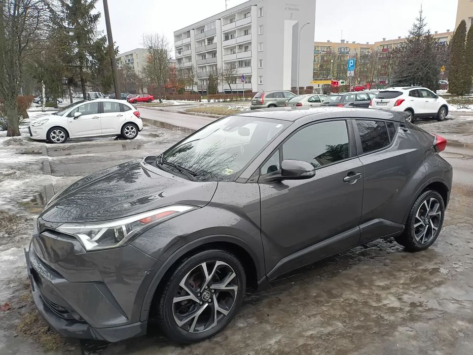 Toyota C-HR+ Sprzedam Toyota CHR, bardzo dobry stan.