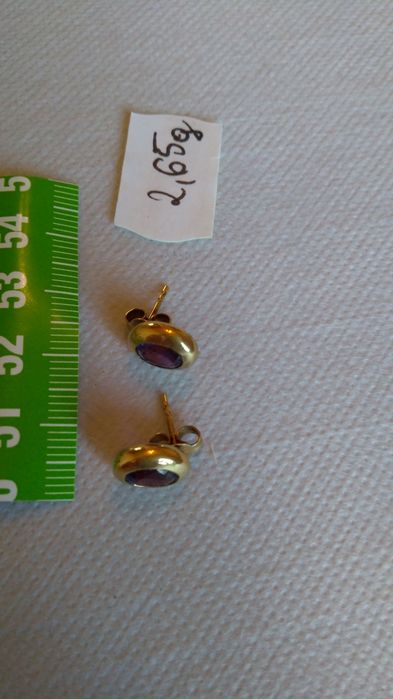 Kolczyki złote z kamykami , zamienię na antyki.,