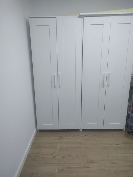 Vendo 2 roupeiros brimnes do IKEA