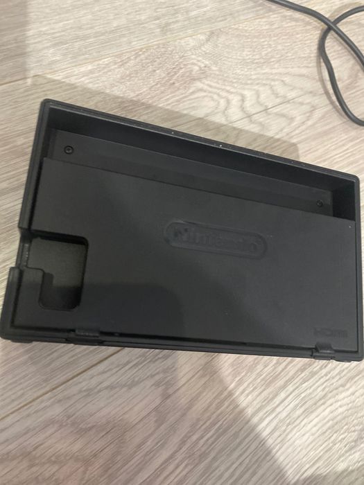 Nintendo switch zestaw.Kontroler+stacja dokująca Nintendo+ ładowarka