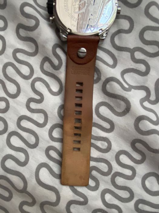 Diesel DZ7264 quase novo