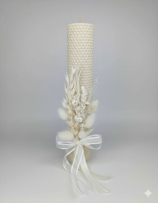 Стрітенські та Великодні декоровані  свічки із вощини