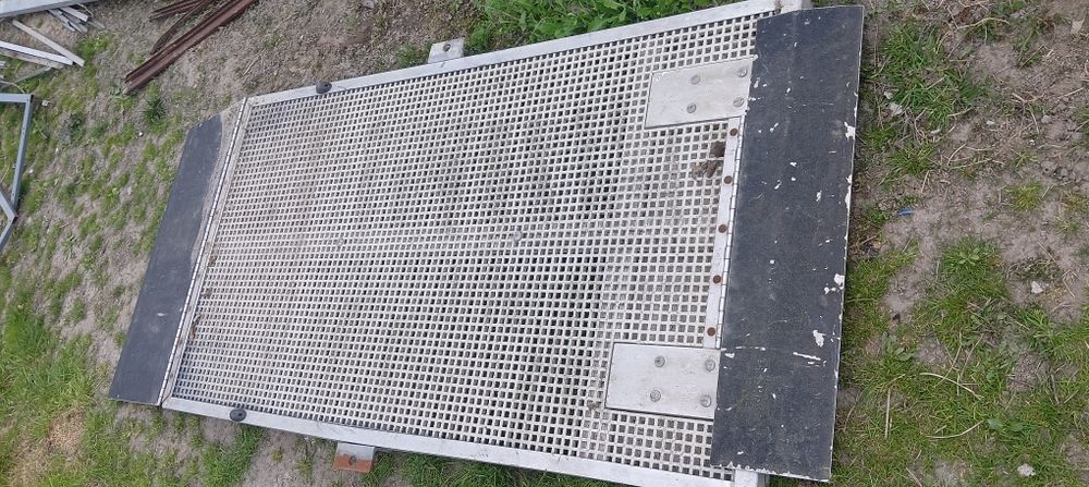 Najazd trap burta do quadów koparek  AL-KO