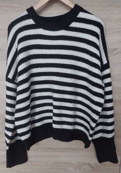 Sweter damski firmy Drole de Copine roz. uniwersalny