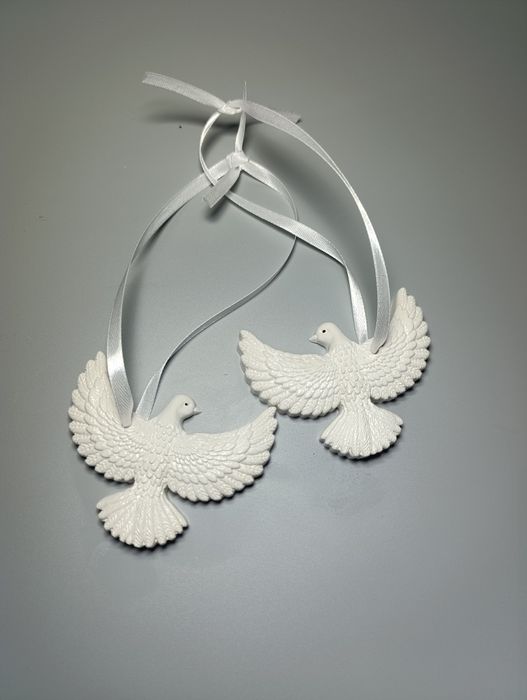 Ялинкова прикраса - пара голубів з гіпсу, гіпсові фігурки.