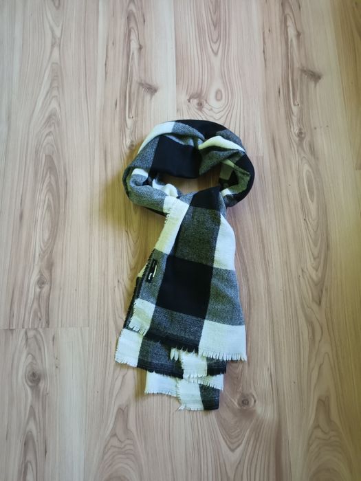Szalik w kratke wiosenno-jesienny
