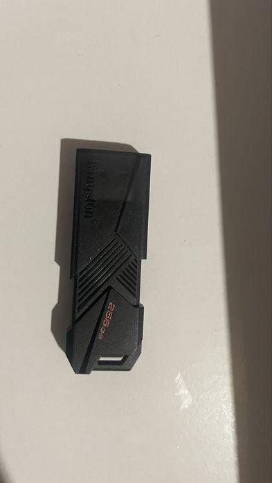 Флешка Kingston 256 gb