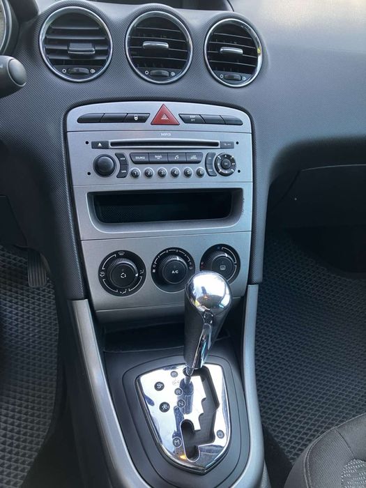 Peugeot 308 2008 VIN VF34H5FWF55275370 фото оголошення 8 з 24
