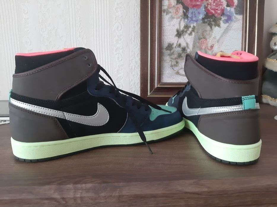 Nike Air Jordan 1 Retro High Tokyo Bio Hack