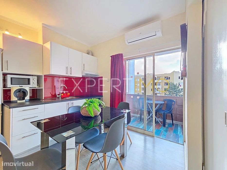 Apartamento T0+1 a 300m da Praia da Rocha