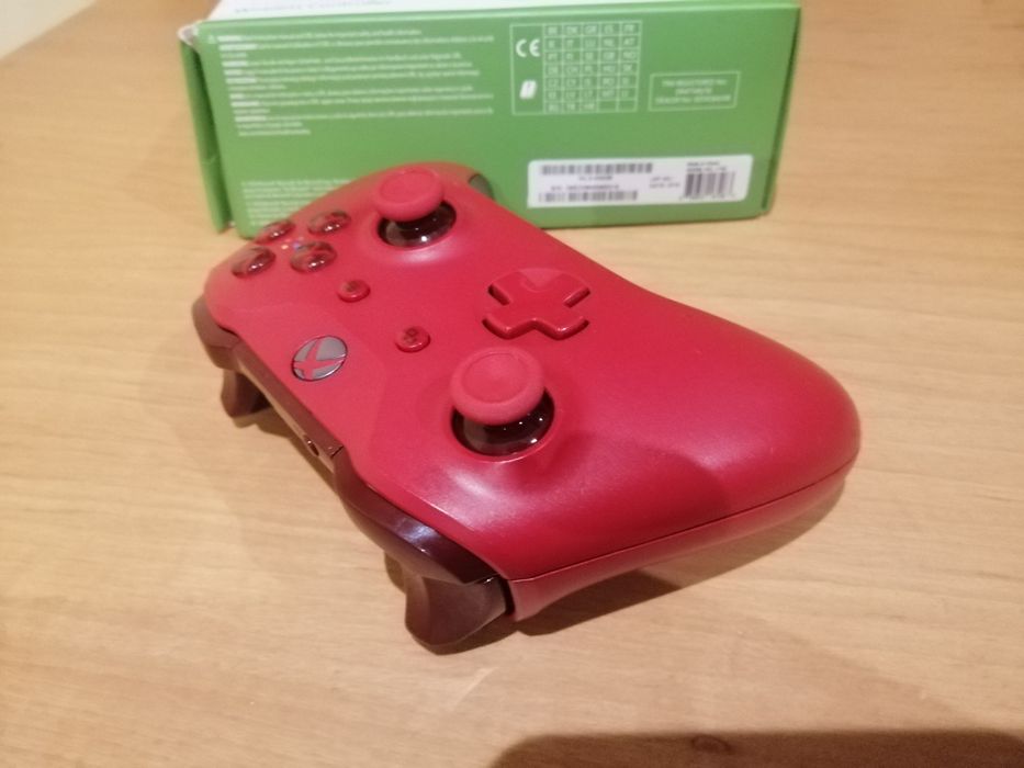 Comando Xbox one em caixa