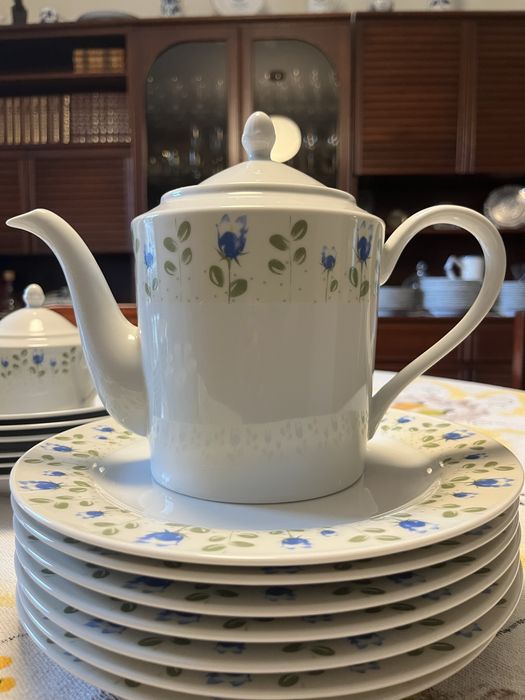 Conjunto de pratos para 6 pessoas