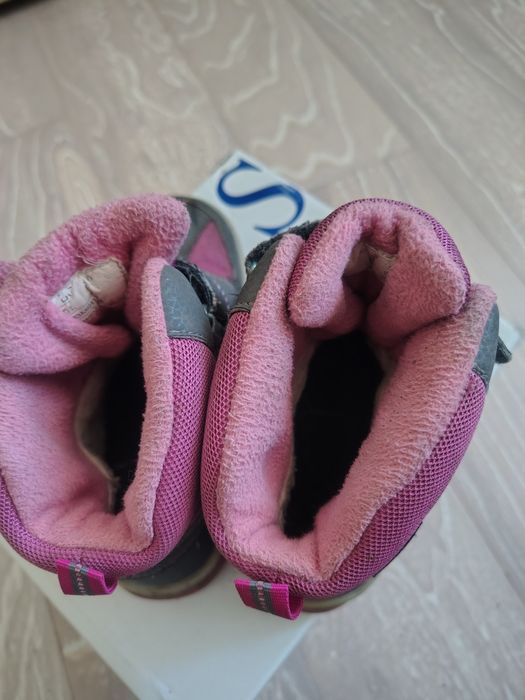 продам зимові черевики 32 р бу