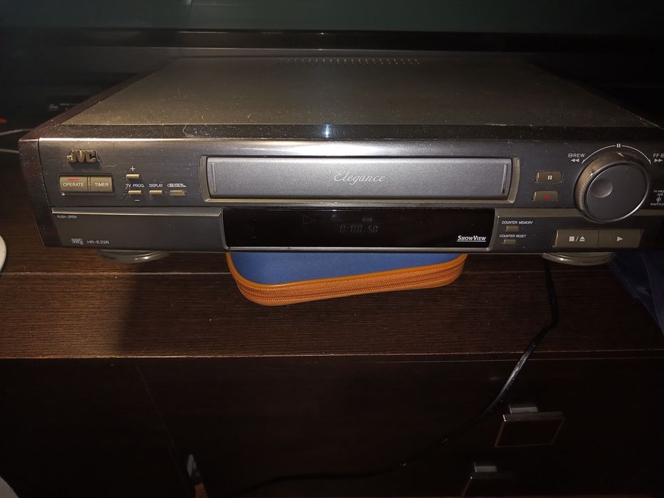 Retro czar Magnetowid VHS JVC HR E 2229EG elegance sprawny brak pilotaj