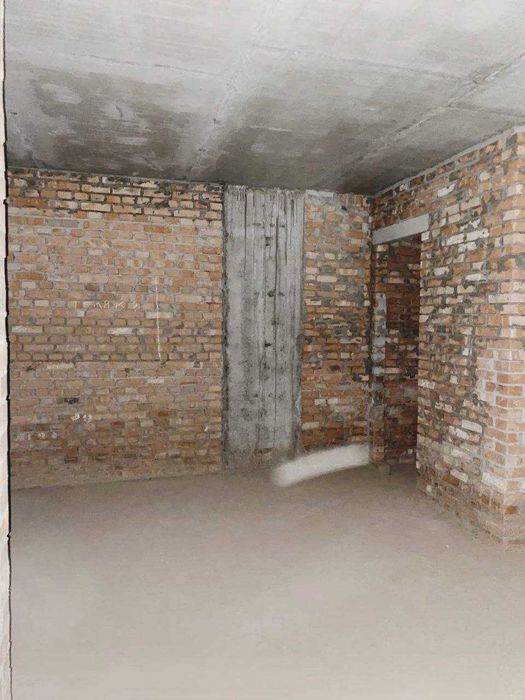 Продам нежитлове приміщення.Жк 7-я/ Сім'я.с.Щасливе.Офіс.Магазин.