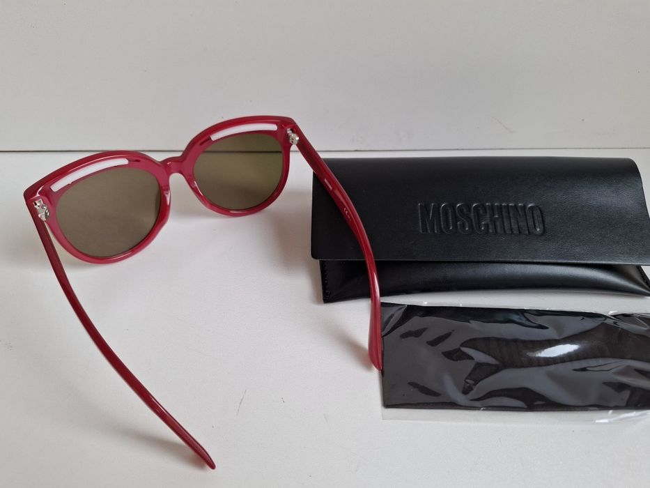 Okulary przeciwsłoneczne damskie Moschino różowe UV400
