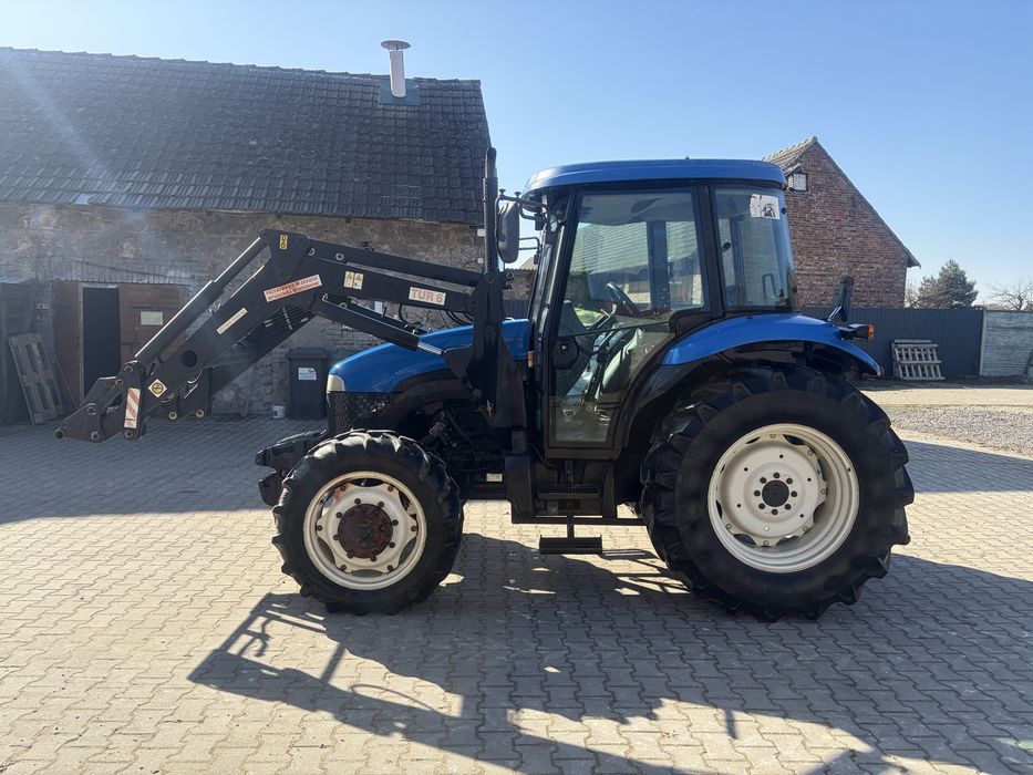New Holland TD80D