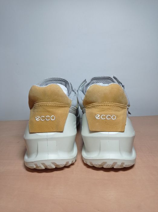 Кросівки ЕССО ВІОМ 35р.