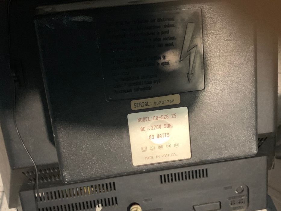 TV Samsung Model CB 528 ZS