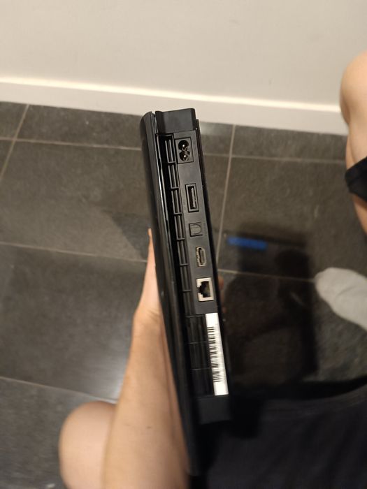 Ps 3 super slim dobry stan Hen dualshok 4 gratis