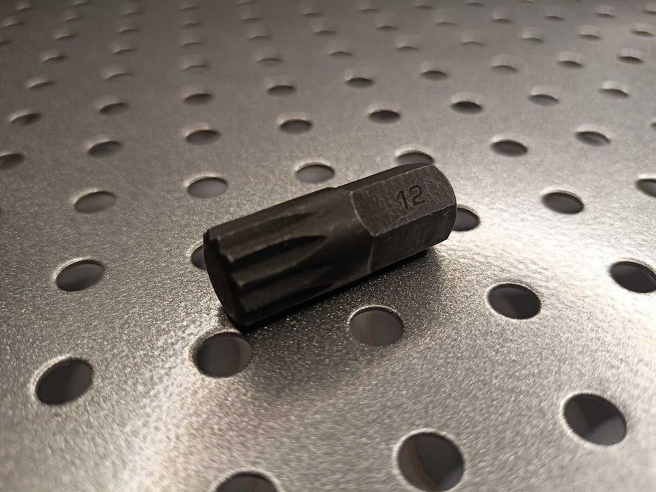 Bit SPLINE M12 x 10 mm długość 30 mm ze stali S2 HONITON HM012
