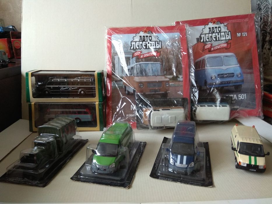 Авто в масштабе 1/43 и 1/72.