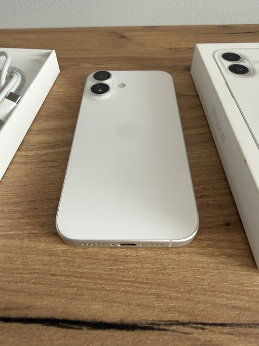 Apple Iphone 16 White 256 GB
