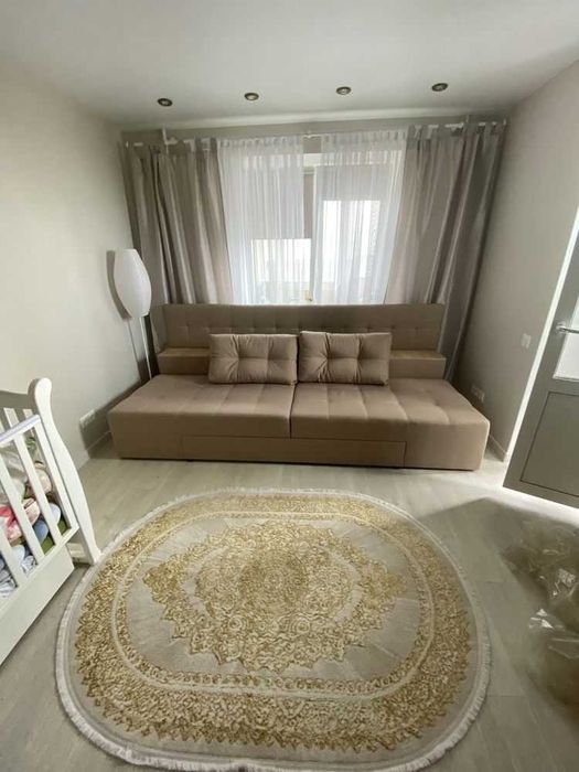 Продам 2к квартиру в самом центре Залютино
