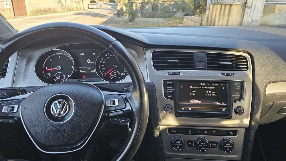 VW Golf Variant 1.6 tdi Confortline Bluemotion