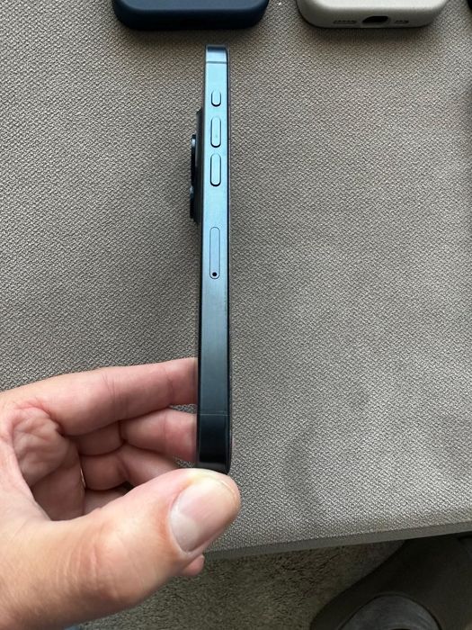 iPhone 15 pro 128Gb Como Novo