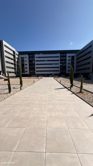 T2 com terraço – Condomínio Neovallis com Piscina | Valongo