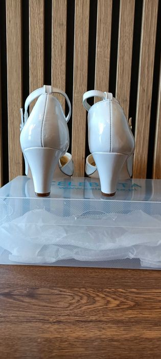 Buty /Czółenka komunijne CELEBRITA + wianek gratis