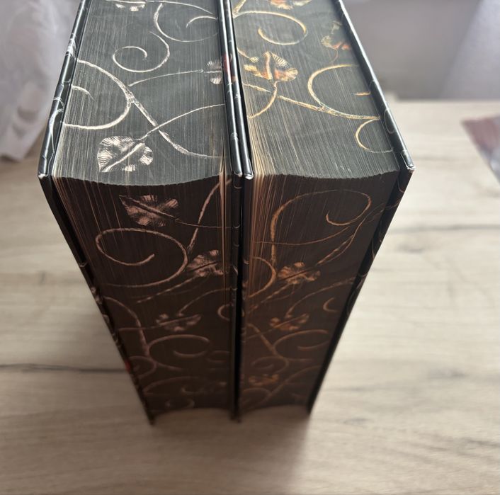 Книга Азраїла та Трон Подоланих Богів