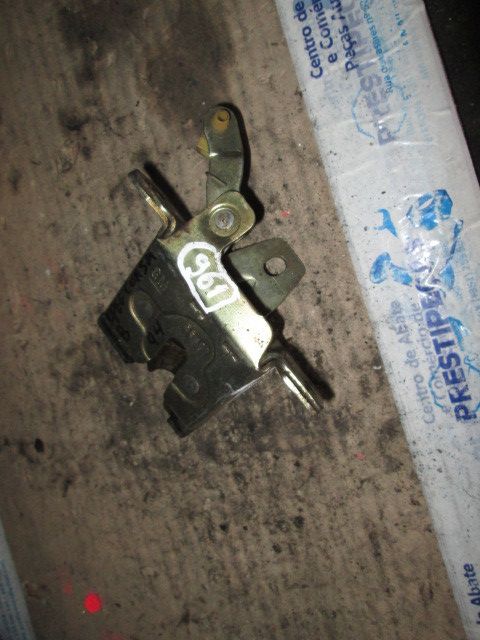 Fechadura / fecho da mala OPEL Corsa B