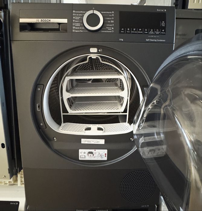 Máquina de Secar Roupa BOSCH WQG245DRES (9 Kg - Bomba de Calor