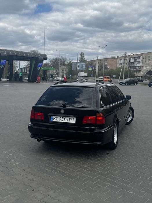 BMW E39 520i в хорошому стані