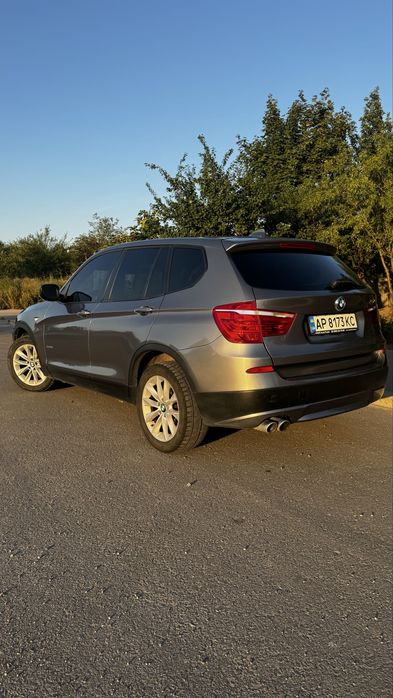 Bmw X3  28I 245 л.с