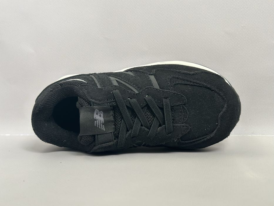 Дитячі кросівки New Balance Junior 5740 Black, розміри 26-37