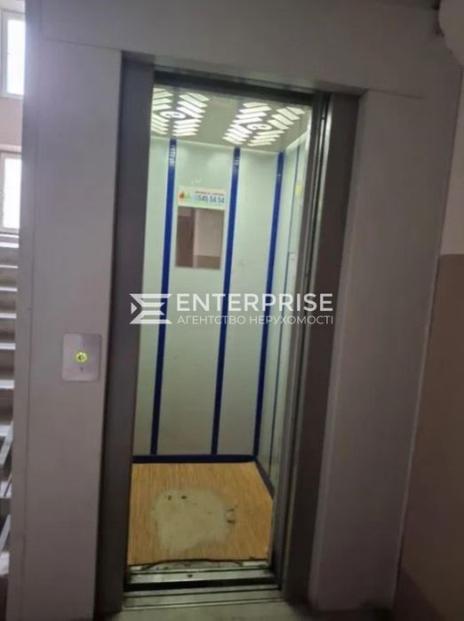 Продаж 2к. квартири поруч метро КПІ, пр. Берестейський