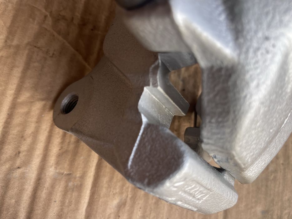 Ауді а4б6 а4б7  супорта в ідеальному стані оригінал