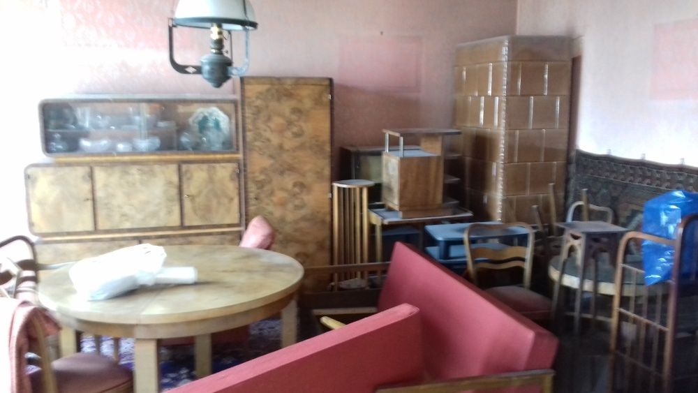 Wywóz zbędnych Mebli.Opróżnianie, mieszkań,piwnic,strychów.