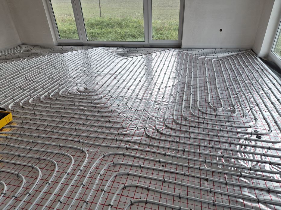 Duży funkcjonalny dom.Sypialnia z łazienką i garderobą+3 pokoje