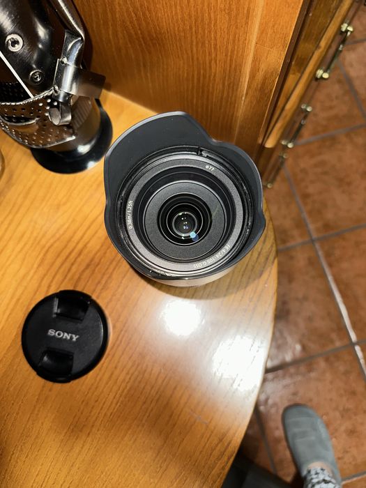 Lente SONY FE 24-105mm f/4 G OSS